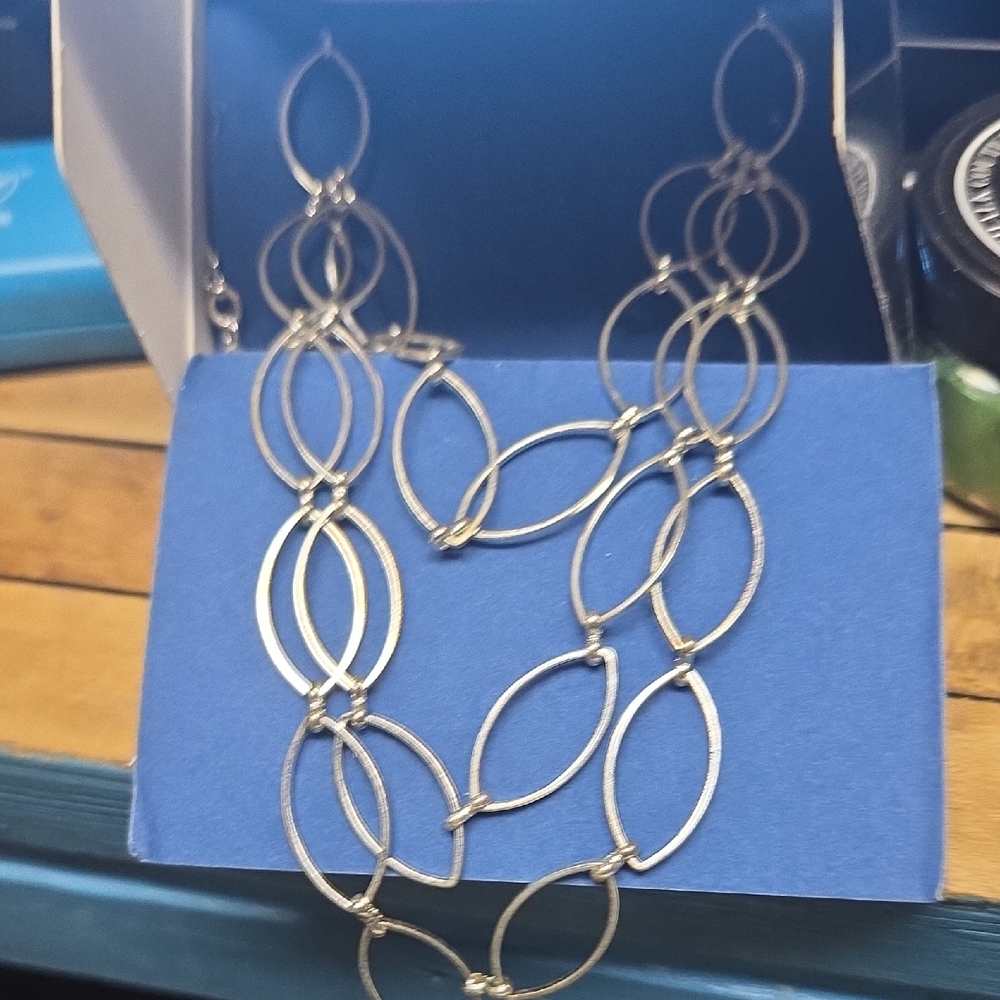 Elegant Gold Necklace for Women